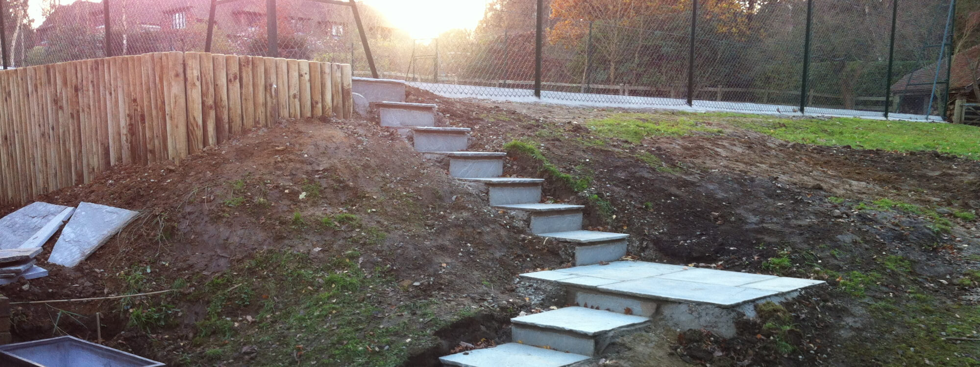 steps to tennis court