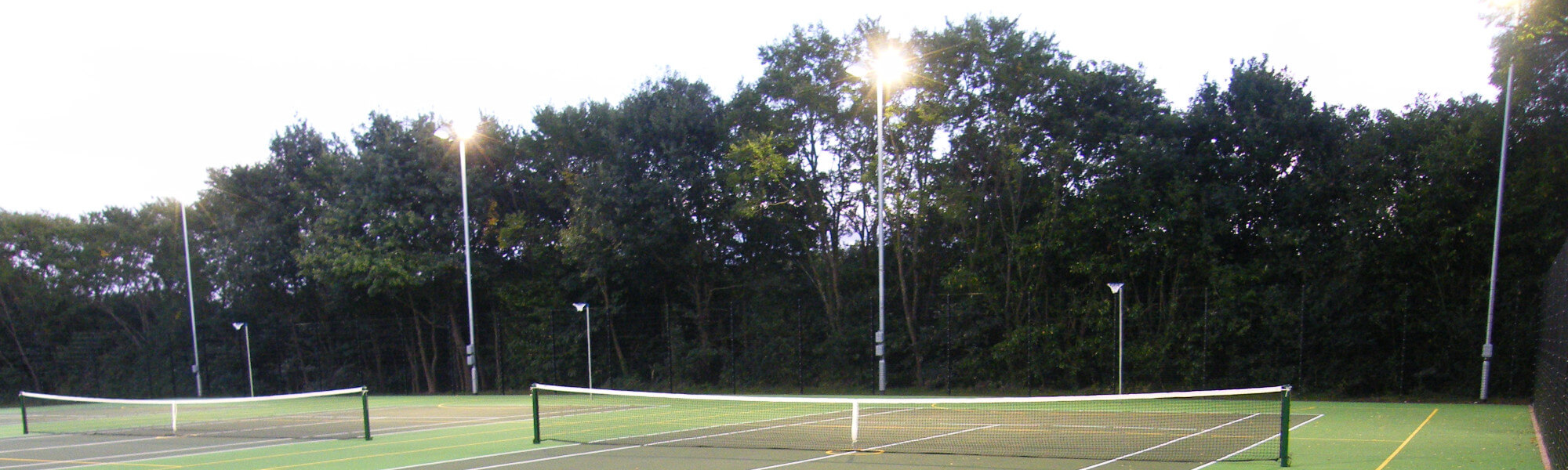 floodlight courts
