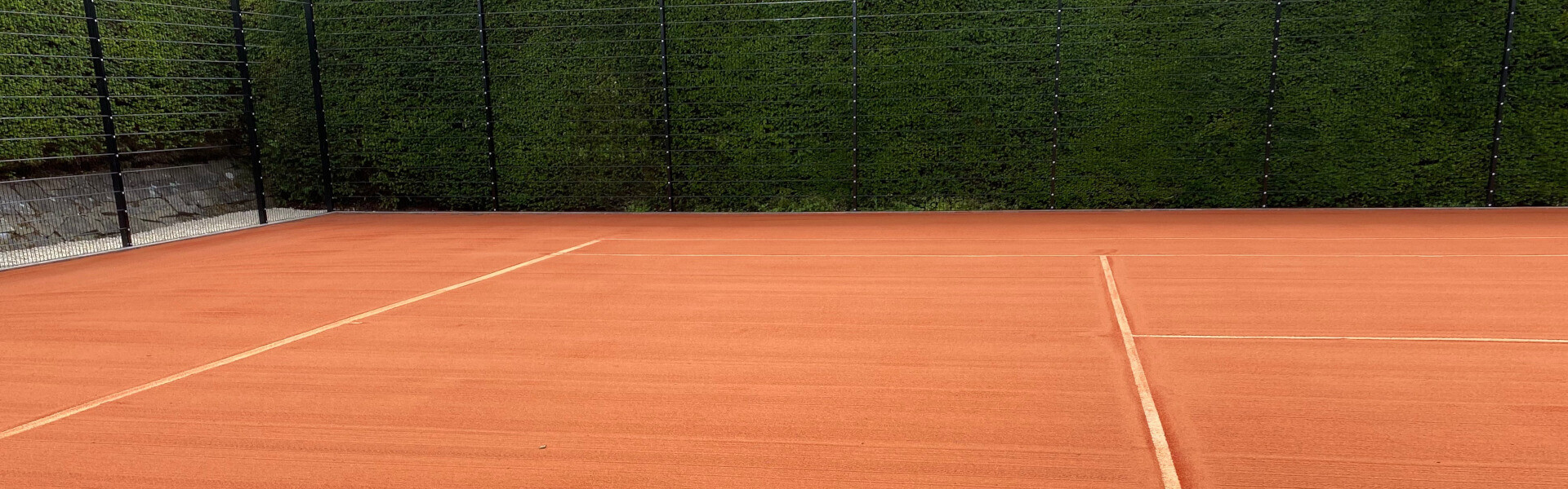 synthetic clay court